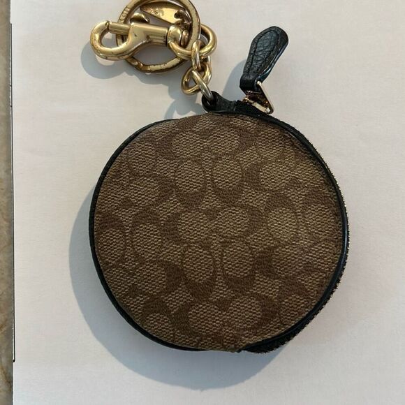 COACH REXI Coin Purse Keychain - Picture 4 of 7
